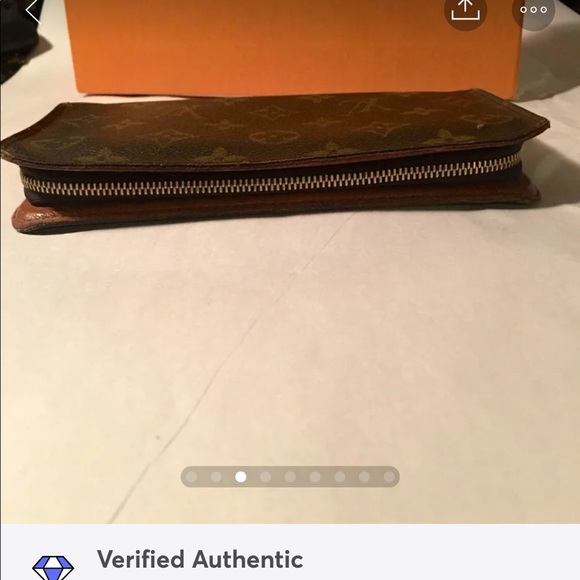 SOLDAuth Louis Vuitton Zippy Wallet/Organizer - Picture 3 of 10